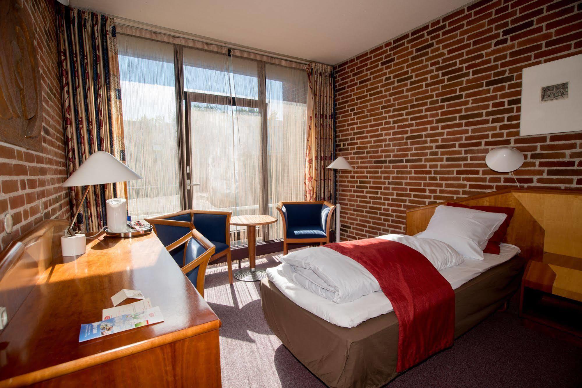 Hotel Frederik D.Ii Slagelse Exteriör bild